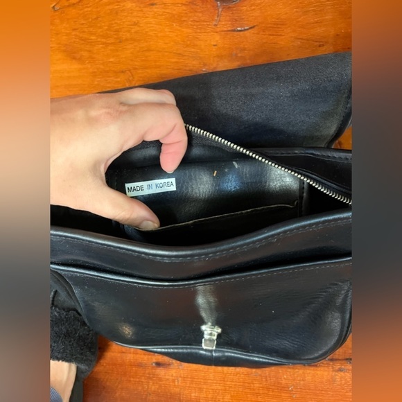 Leather black messenger crossbody Korean vintage boutique - Picture 5 of 14